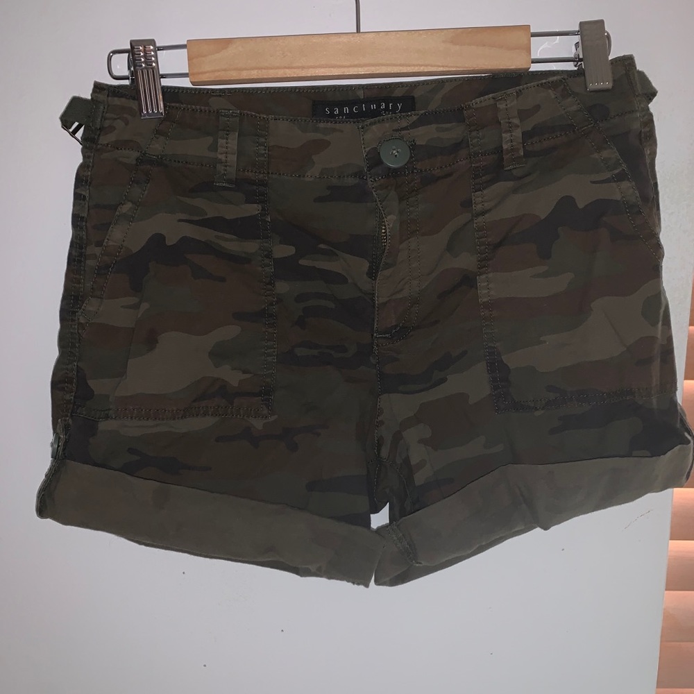 sanctuary camo green jean shorts